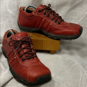Dr. Martens leather lace up shoes almost NEW